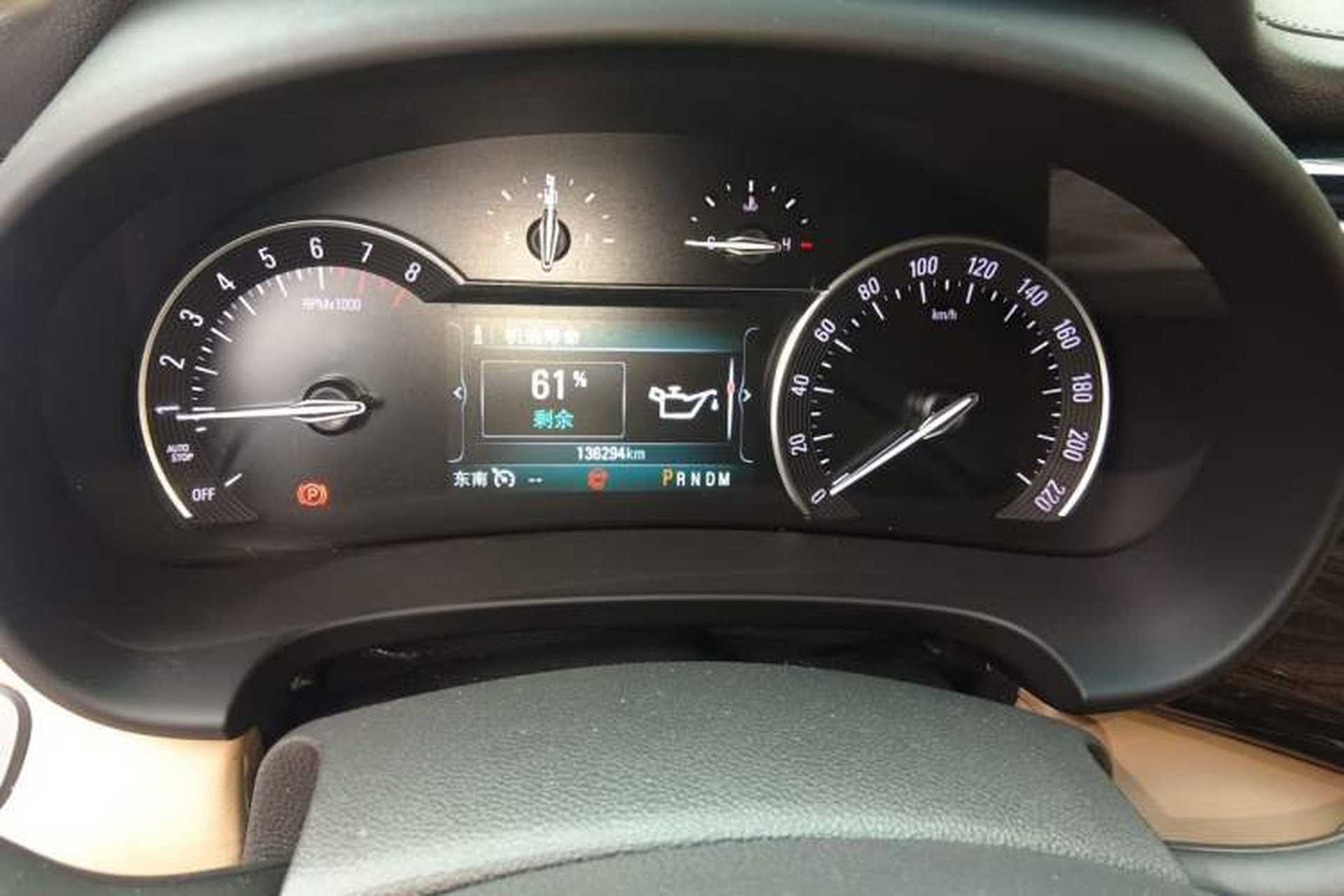 Used Buick GL8 2017 ES 28T Luxury Model China V Standard Odometer Close Up