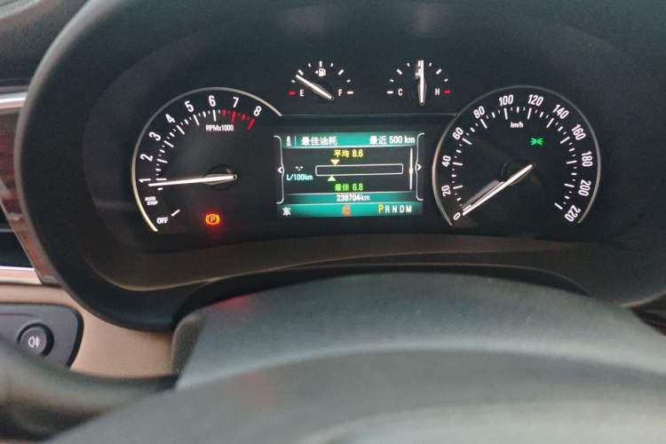 Used Buick GL8 2017 ES 28T Flagship Model China V Standard Odometer Close Up