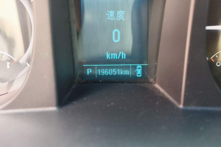 Used Buick GL8 2017 25S Luxury Version China V Standard Odometer Close Up