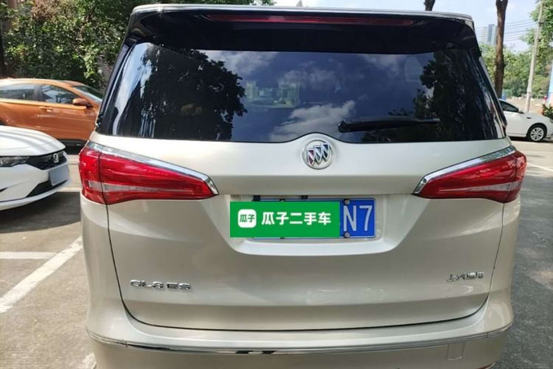 Used Buick GL8 2017 ES 28T Flagship Model China V Standard Rear