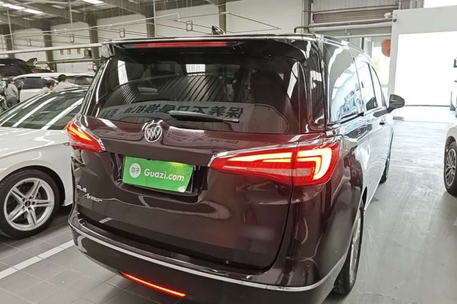 Used Buick GL8 2017 28T Avenir Avia National Emission Standard V Rear