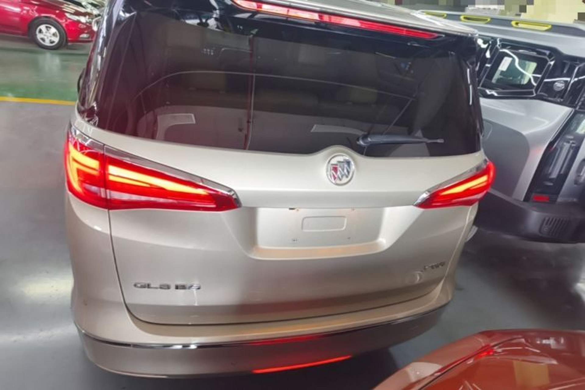 Used Buick GL8 2017 ES 28T Premium Version China V Standard Rear