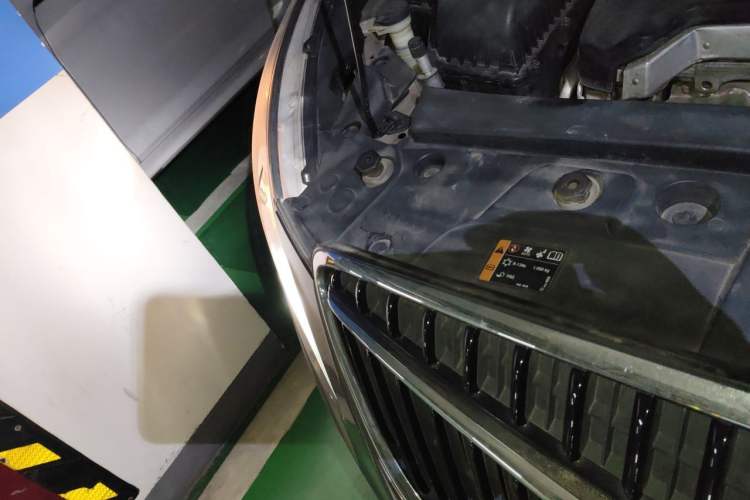 Used Buick GL8 2017 25S Luxury Version China V Standard Right Front Headlight