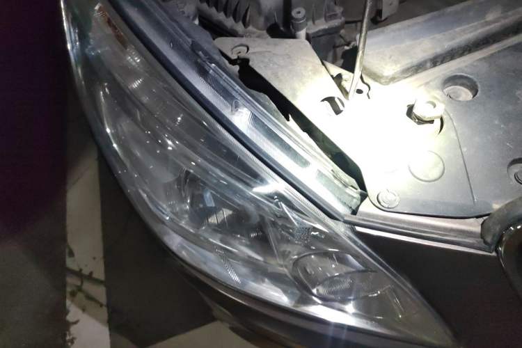 Used Buick GL8 2017 25S Luxury Version China V Standard Right Front Headlight
