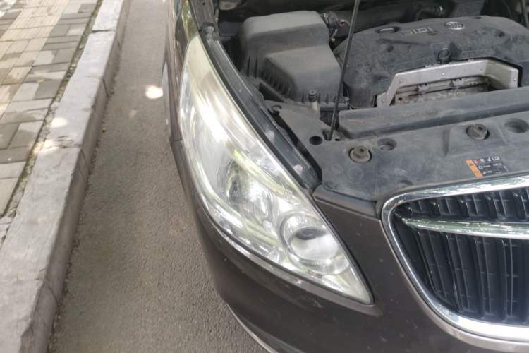 Used Buick GL8 2017 25S Luxury Version China V Standard Right Front Headlight