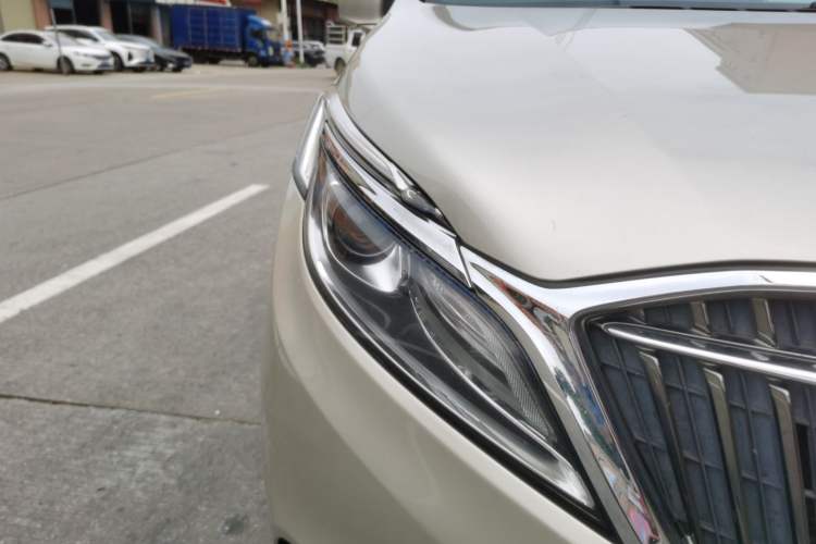 Used Buick GL8 2017 ES 28T Comfort Model China V Standard Right Front Headlight