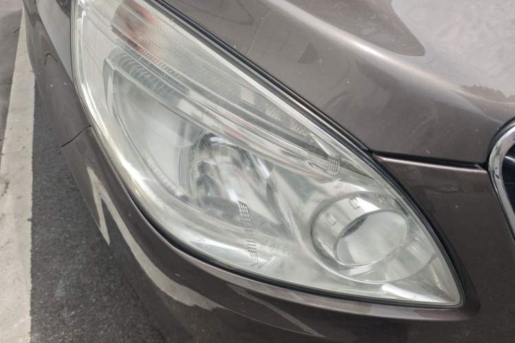 Used Buick GL8 2017 25S Luxury Version China V Standard Right Front Headlight