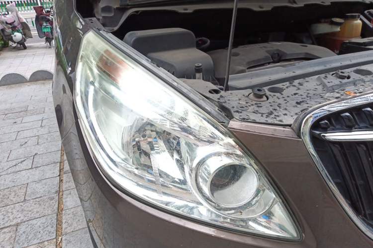 Used Buick GL8 2017 25S Luxury Version China V Standard Right Front Headlight