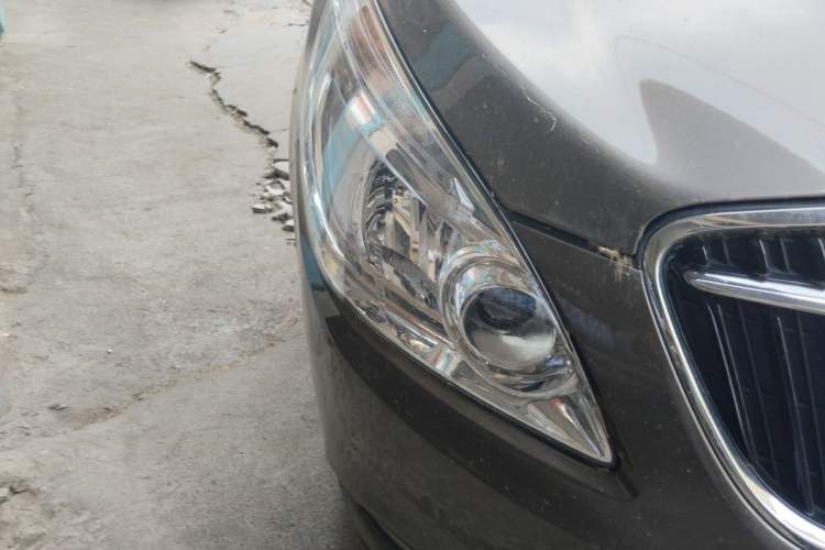 Used Buick GL8 2017 25S Prestige Version China V Standard Right Front Headlight