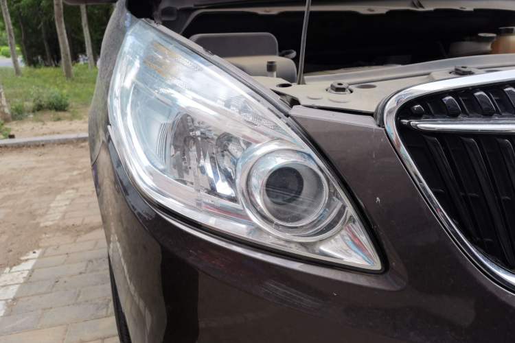 Used Buick GL8 2017 25S Comfort Version China V Standard Right Front Headlight