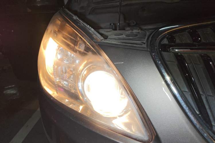 Used Buick GL8 2017 25S Comfort Version China V Standard Right Front Headlight