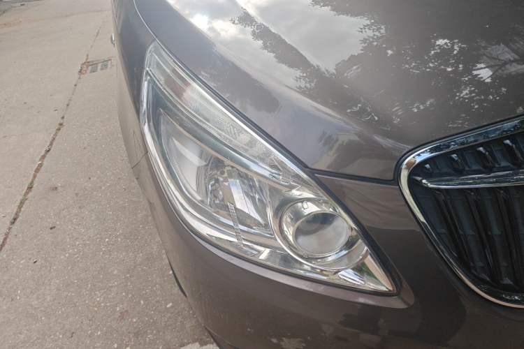 Used Buick GL8 2017 25S Luxury Version China V Standard Right Front Headlight