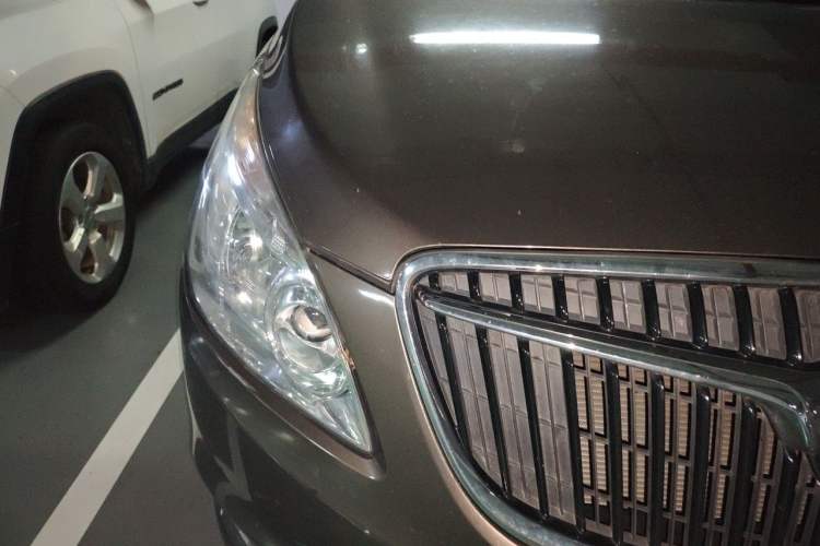Used Buick GL8 2017 25S Luxury Version China V Standard Right Front Headlight