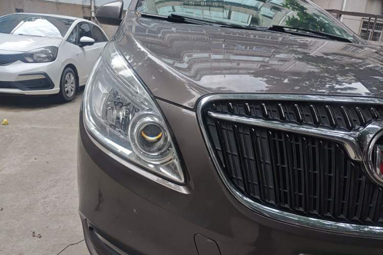 Used Buick GL8 2017 25S Luxury Version China V Standard Right Front Headlight