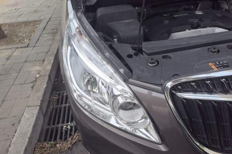 Used Buick GL8 2017 25S Luxury Version China V Standard Right Front Headlight