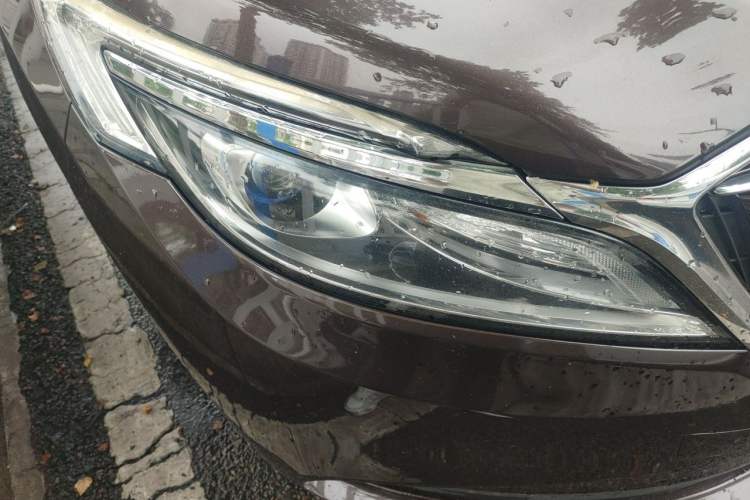 Used Buick GL8 2017 ES 28T Comfort Model China V Standard Right Front Headlight