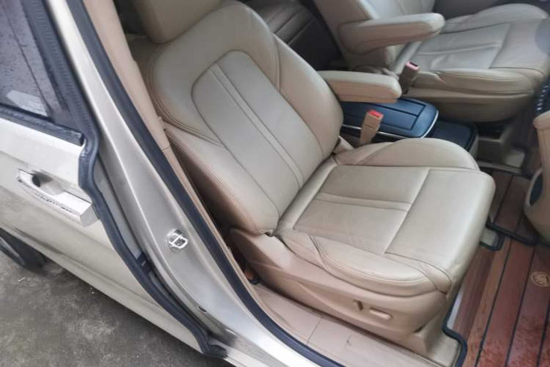 Used Buick GL8 2017 ES 28T Luxury Model China V Standard Right Front Seat