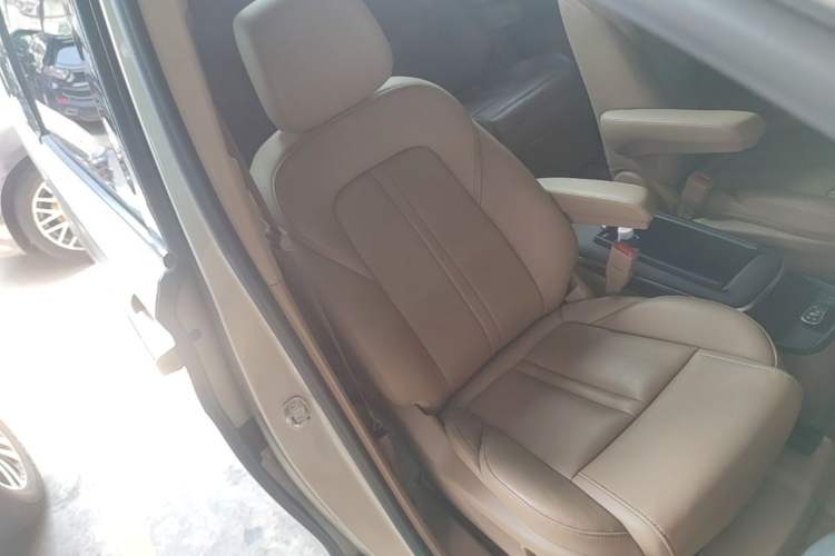 Used Buick GL8 2017 ES 28T Luxury Model China V Standard Right Front Seat