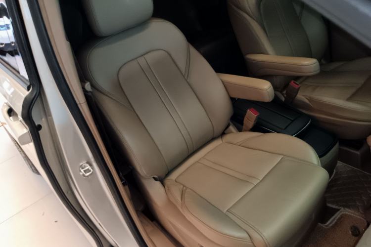 Used Buick GL8 2017 ES 28T Premium Version China V Standard Right Front Seat