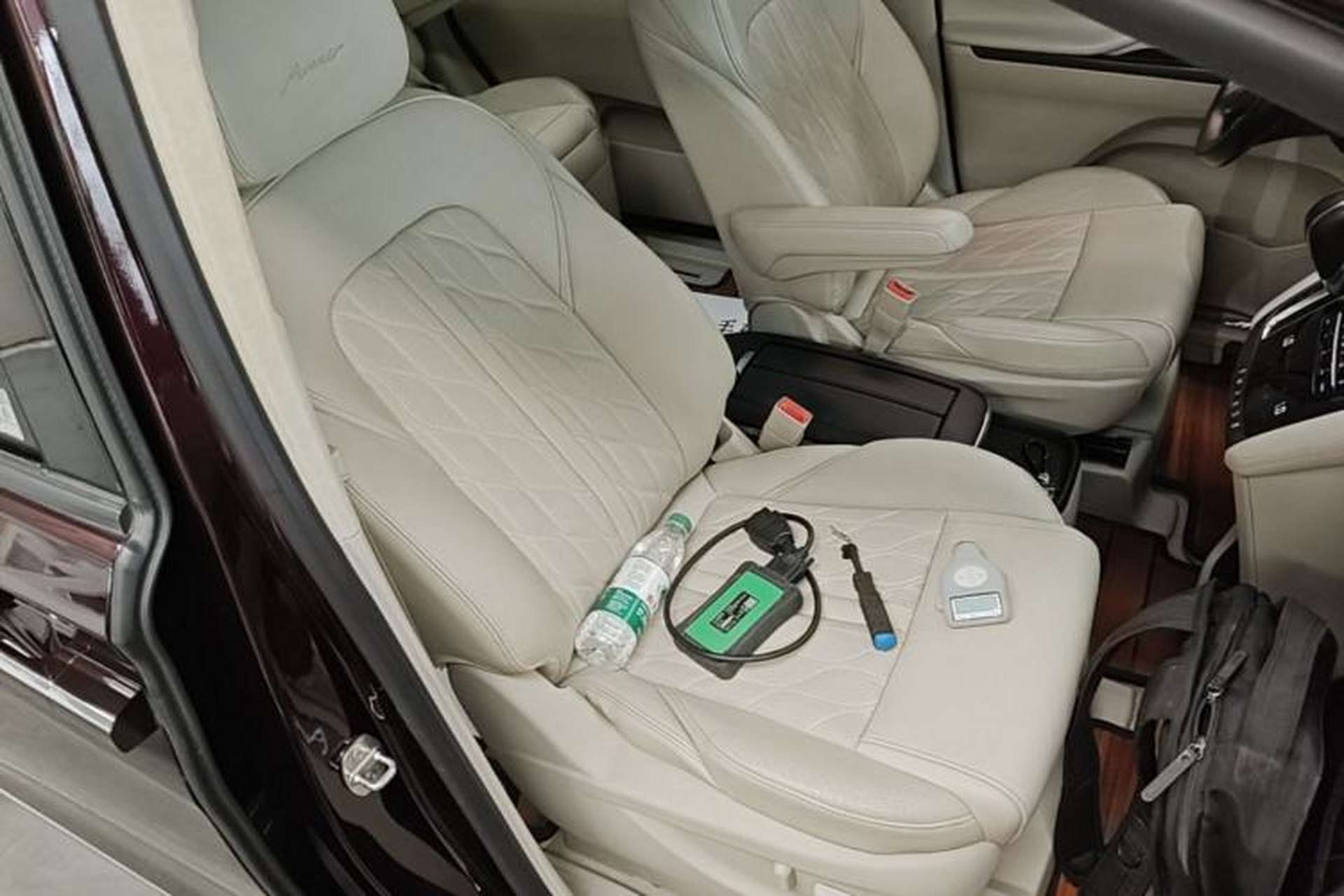 Used Buick GL8 2017 28T Avenir Avia National Emission Standard V Right Front Seat