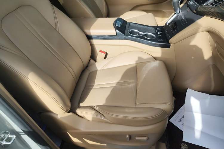 Used Buick GL8 2017 ES 28T Premium Version China V Standard Right Front Seat