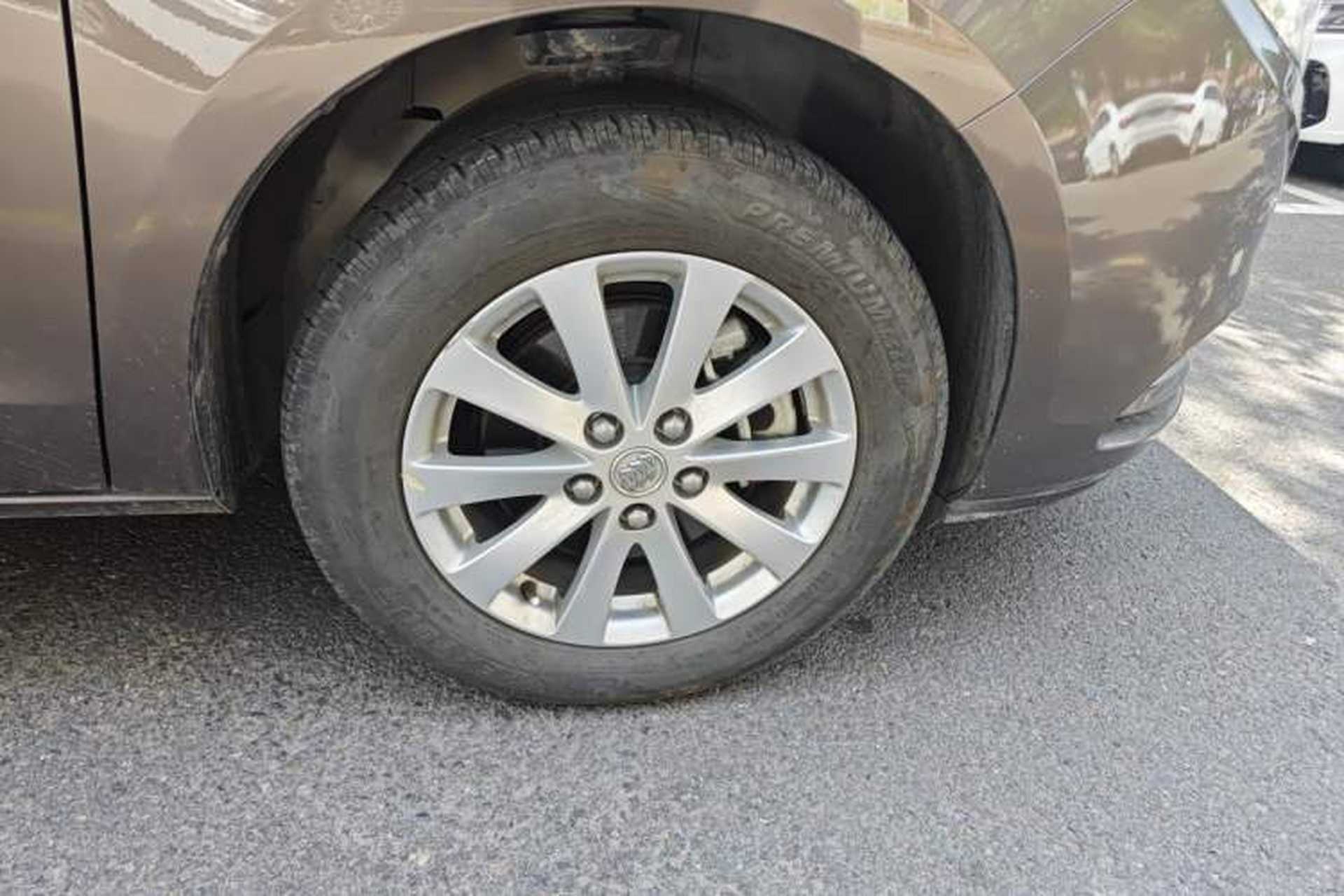 Used Buick GL8 2017 25S Comfort Version China V Standard Right Front Wheel Hub
