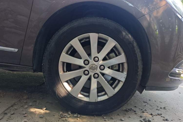 Used Buick GL8 2017 25S Prestige Version China V Standard Right Front Wheel Hub