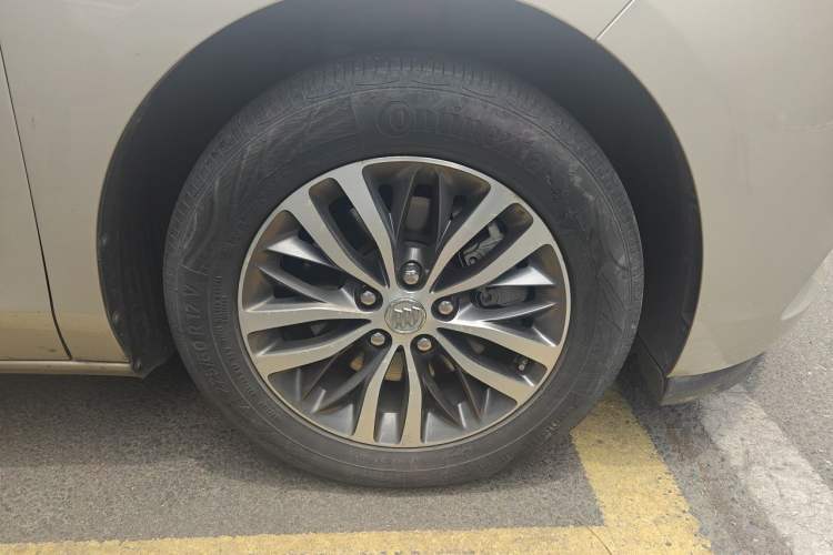 Used Buick GL8 2017 ES 28T Luxury Model China V Standard Right Front Wheel Hub