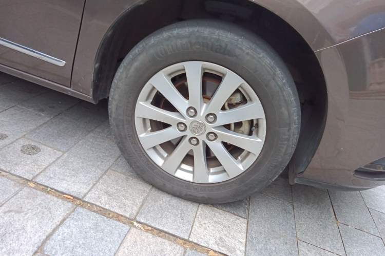 Used Buick GL8 2017 25S Luxury Version China V Standard Right Front Wheel Hub