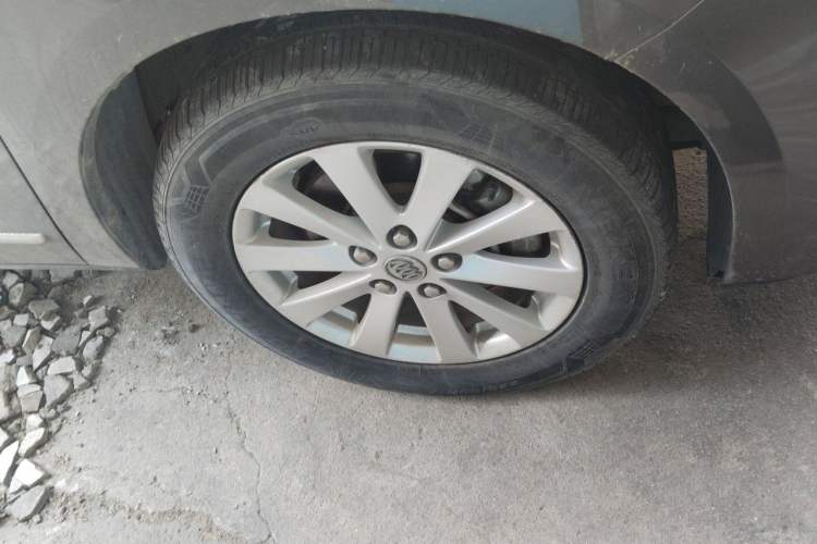 Used Buick GL8 2017 25S Prestige Version China V Standard Right Front Wheel Hub