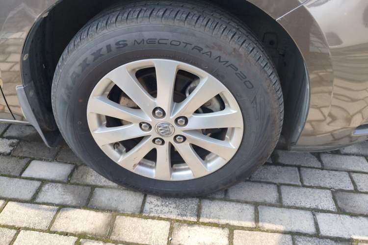 Used Buick GL8 2017 25S Prestige Version China V Standard Right Front Wheel Hub