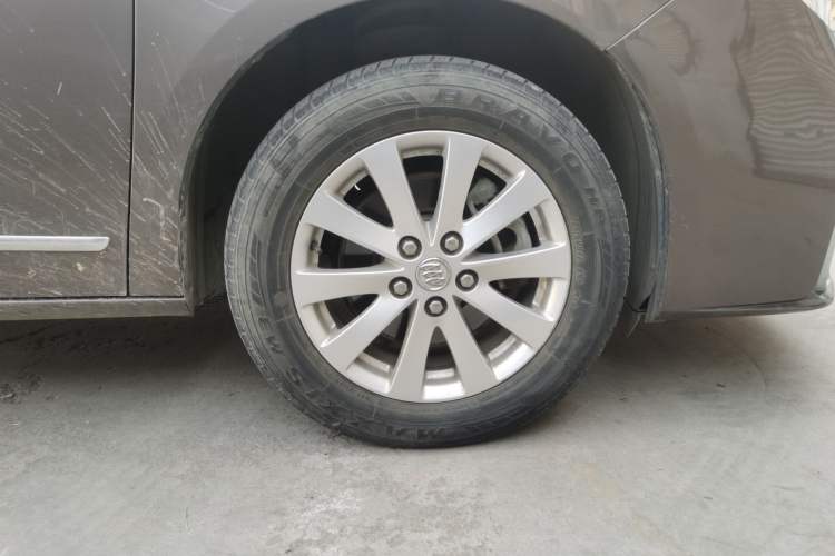 Used Buick GL8 2017 25S Luxury Version China V Standard Right Front Wheel Hub