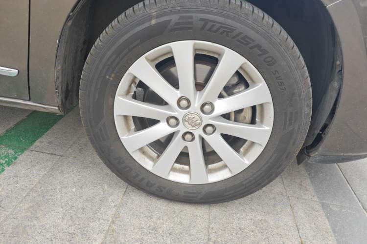 Used Buick GL8 2017 25S Luxury Version China V Standard Right Front Wheel Hub