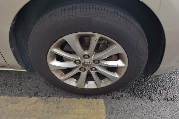 Used Buick GL8 2017 ES 28T Comfort Model China V Standard Right Front Wheel Hub