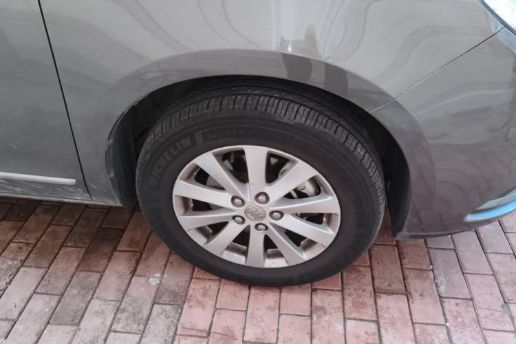 Used Buick GL8 2017 25S Luxury Version China V Standard Right Front Wheel Hub
