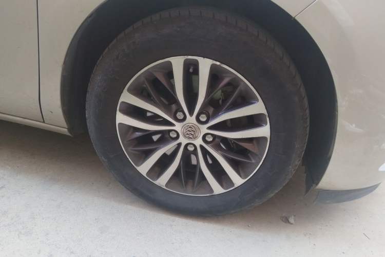 Used Buick GL8 2017 ES 28T Luxury Model China V Standard Right Front Wheel Hub