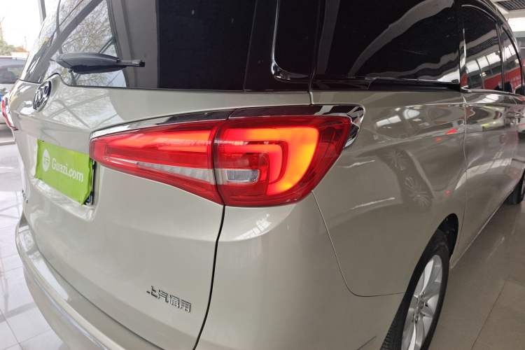 Used Buick GL8 2017 ES 28T Comfort Model China V Standard Right Rear Taillight