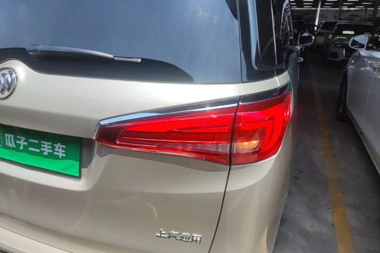 Used Buick GL8 2017 ES 28T Luxury Model China V Standard Right Rear Taillight