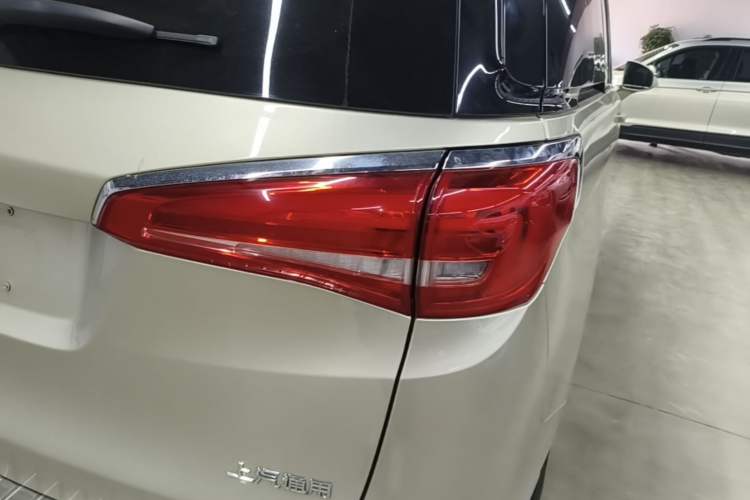 Used Buick GL8 2017 ES 28T Premium Version China V Standard Right Rear Taillight