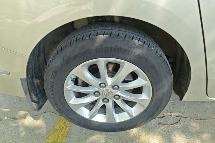 Used Buick GL8 2017 ES 28T Comfort Model China V Standard Right Rear Wheel Hub