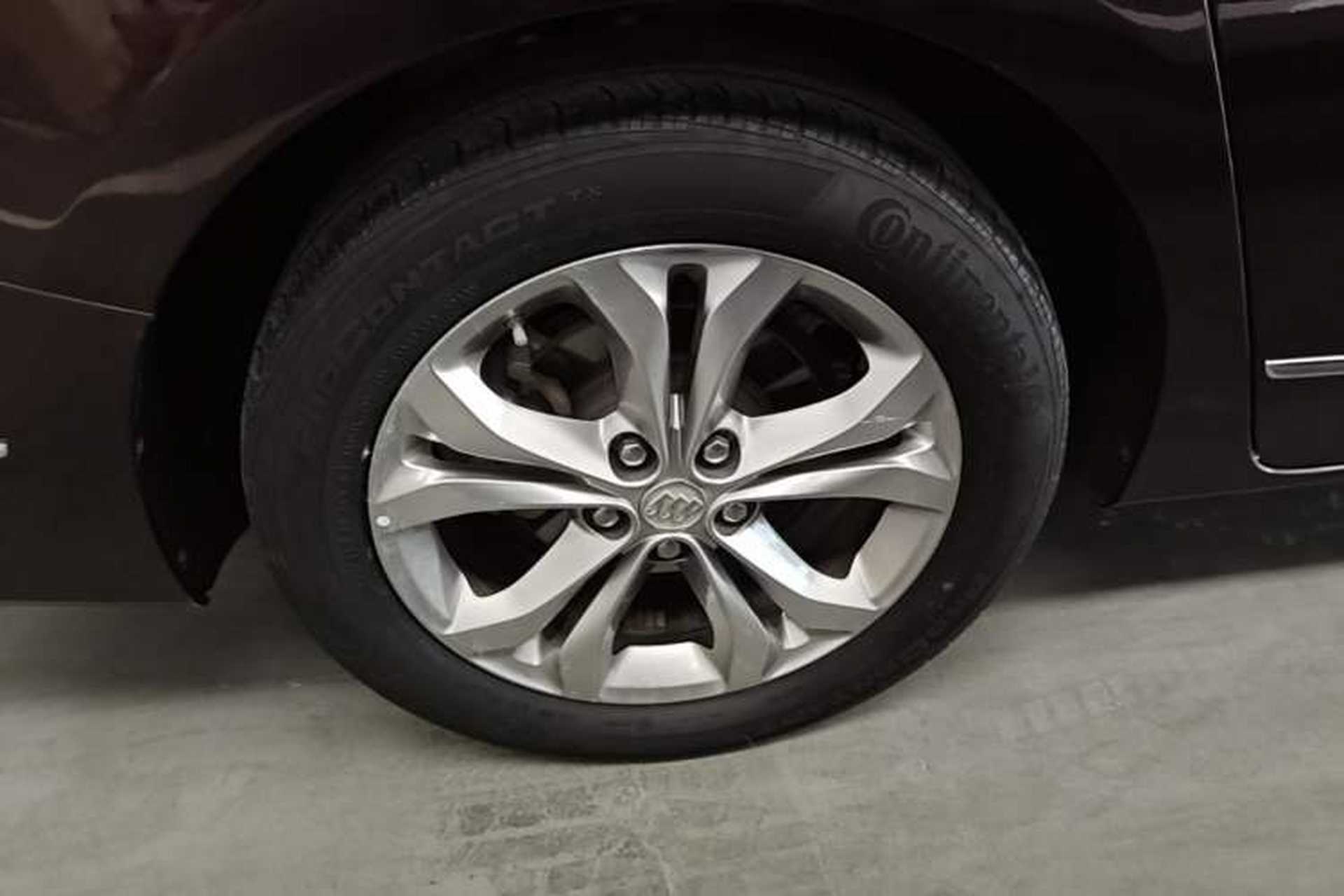 Used Buick GL8 2017 28T Avenir Avia National Emission Standard V Right Rear Wheel Hub