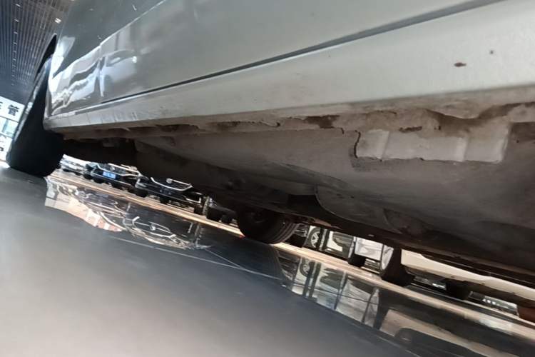 Used Buick GL8 2017 ES 28T Premium Version China V Standard Right Side Sill