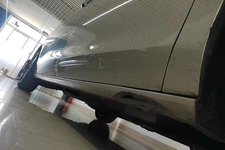 Used Buick GL8 2017 ES 28T Luxury Model China V Standard Right Side Sill