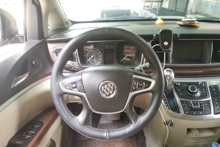 Used Buick GL8 2017 25S Luxury Version China V Standard Steering Wheel