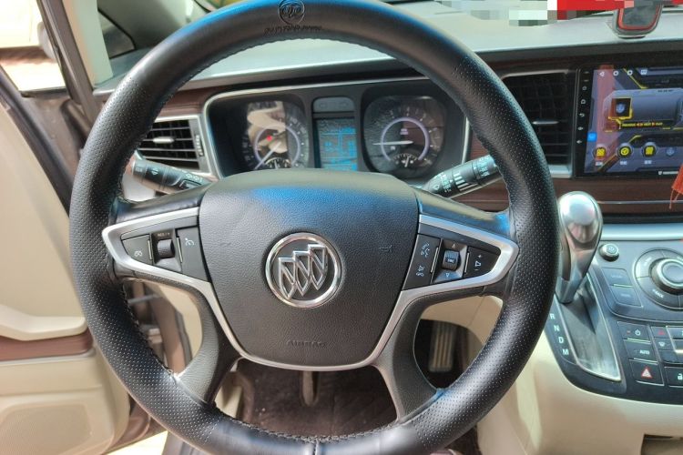 Used Buick GL8 2017 25S Luxury Version China V Standard Steering Wheel