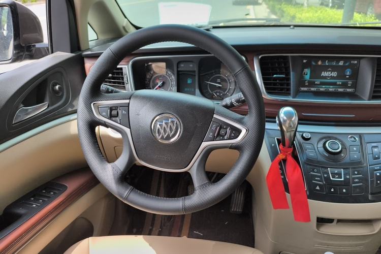 Used Buick GL8 2017 25S Comfort Version China V Standard Steering Wheel