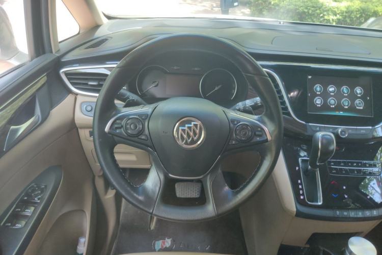 Used Buick GL8 2017 ES 28T Luxury Model China V Standard Steering Wheel