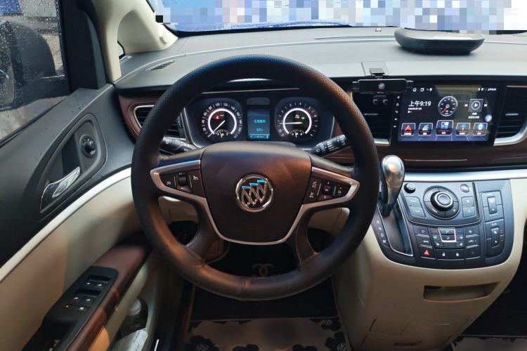 Used Buick GL8 2017 25S Prestige Version China V Standard Steering Wheel