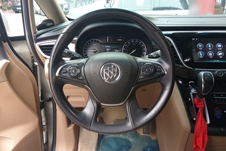 Used Buick GL8 2017 ES 28T Luxury Model China V Standard Steering Wheel