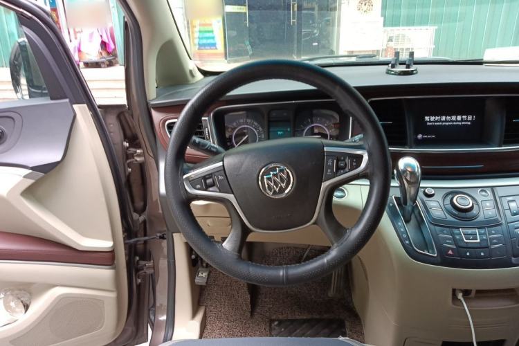 Used Buick GL8 2017 25S Luxury Version China V Standard Steering Wheel
